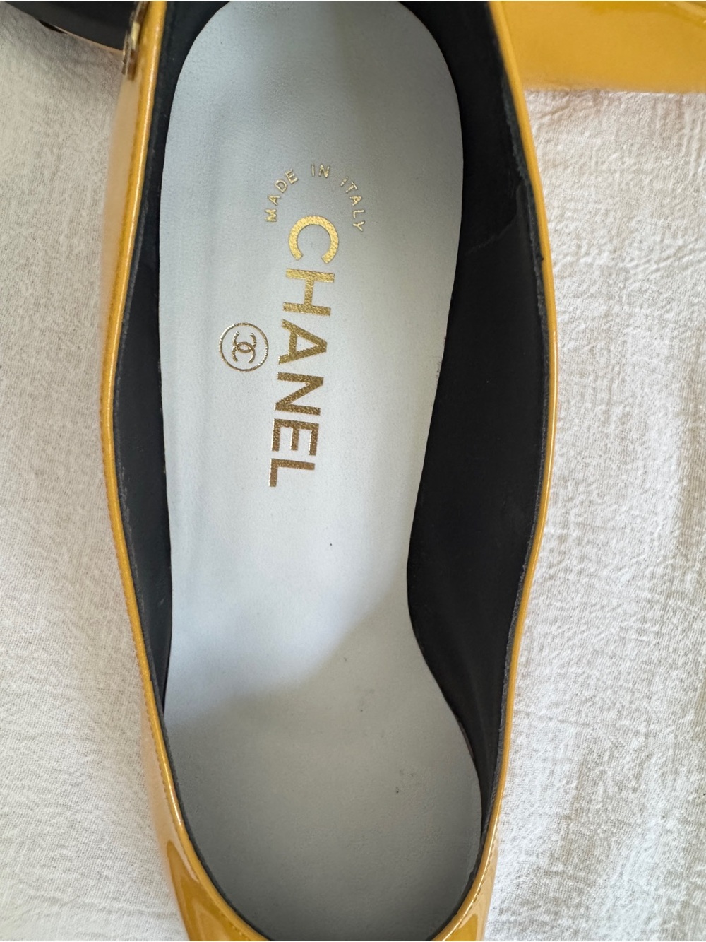 CHANEL Yellow Patent Leather Pumps with Black Cap Toe - Picture 6 of 6